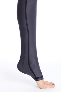 Calibrate Leggings - Selenite Grey